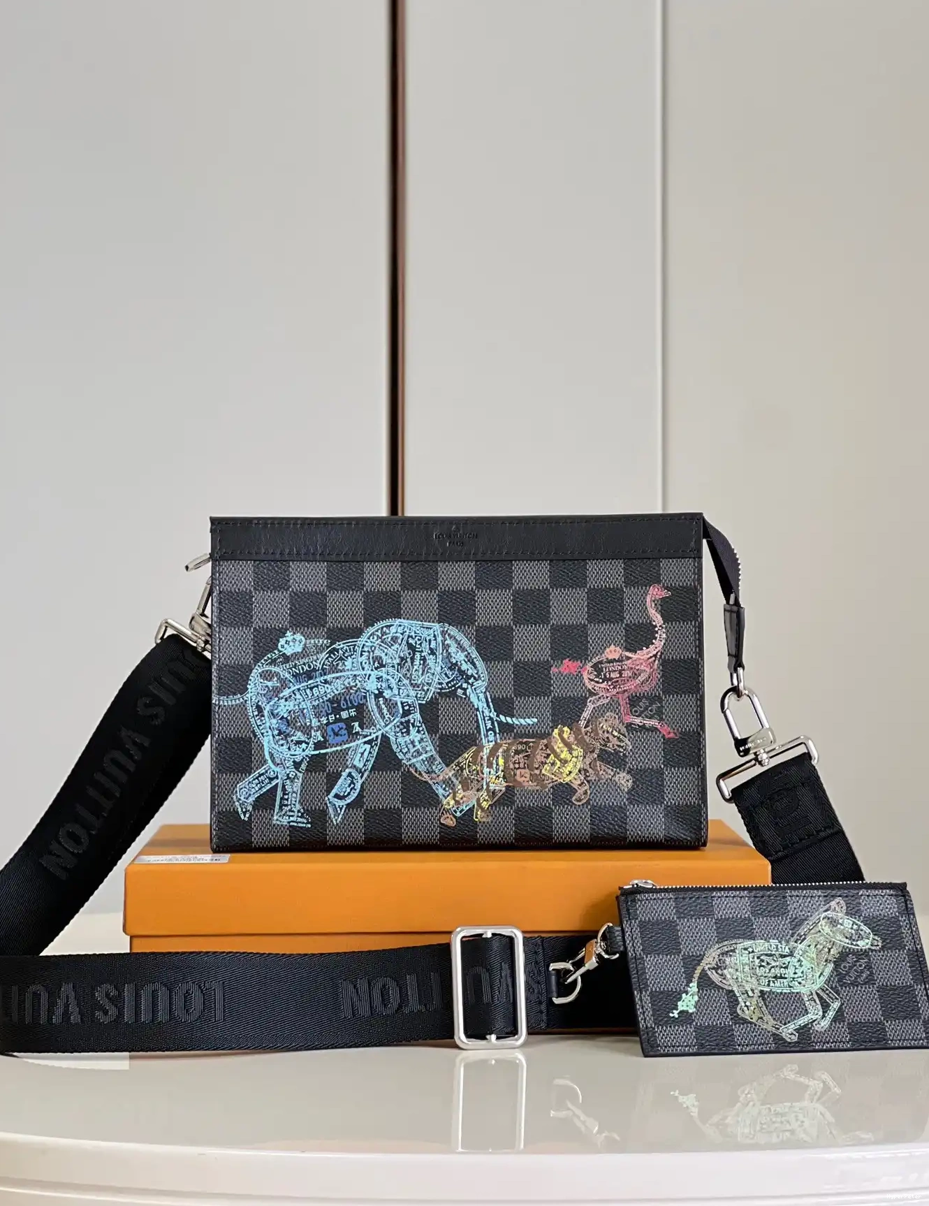 GASTON VUITTON LOUIS WEARABLE 0603